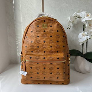 MMCM STARK STUDS MEDIUM BACKPACK IN VISETOS