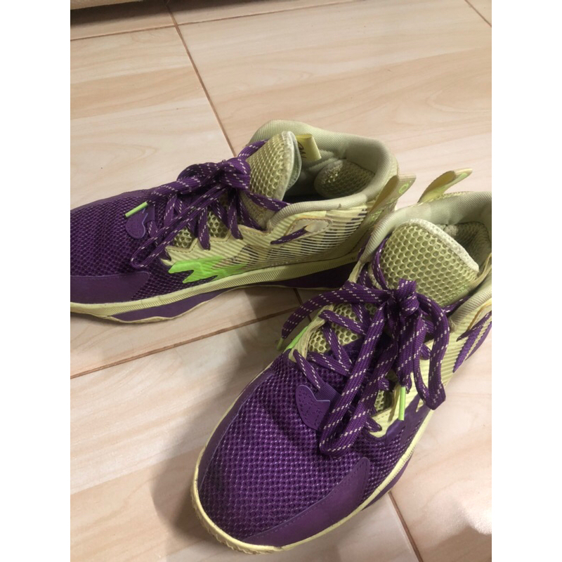 Adidas Dame 8 ของแท้