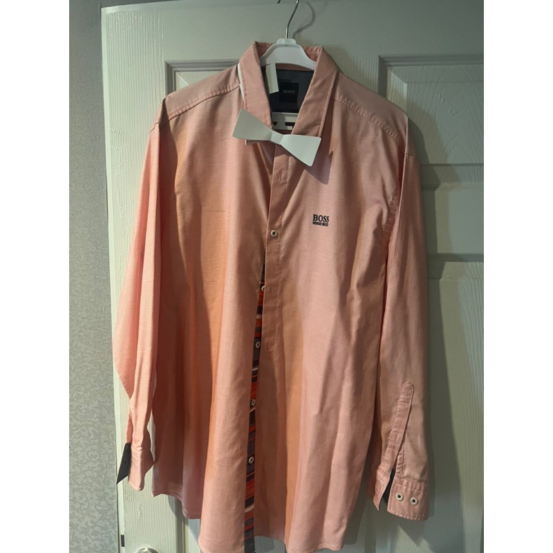 เสื้อเชิ๊ต Hugo Boss สีชมพูของแท้