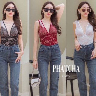 Bodysuit บอดี้สูทลูกไม้เนื้อนิ่มคอวีหน้าวีหลังเว้าลึก ป้าย Phatcha