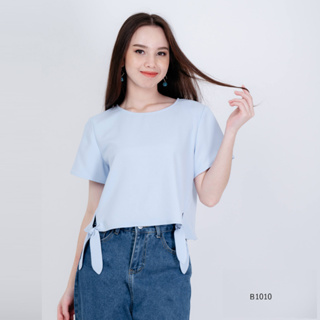 AMILA Blouse AM-B1010 เทรนดี้ แขนสั้น IGPU23-3