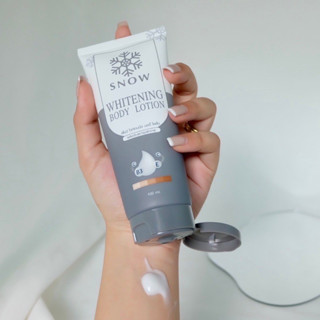 สโนว์ ไวท์เทนนิ่ง บอดี้ โลชั่น Snow Whitening Body Lotion 100 ml