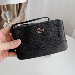 คล้องมือ 2s (2ซิปsize s)DOUBLE CORNER ZIP WALLET I
COACH 6649