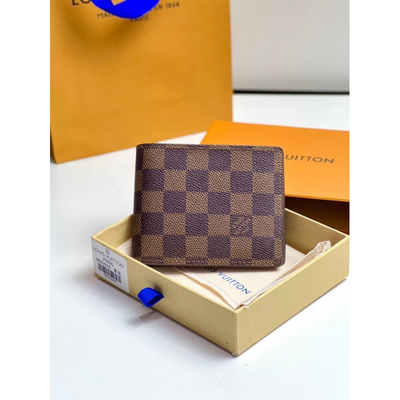 ⭐️ กระเป๋าสำหรับผู้ชาย เกรด Hi-End VIP. หนังแท้. มีกล่อง. พร้อมจัดส่ง⭐️L.V