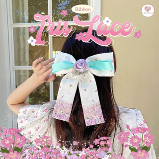 Iris Lace Ribbon โบว์พิมพ์ลายแต่งอะไหล่กุหลาบม่วงสุดน่ารัก กิ๊บสปริงทอง น้ำหนักเบา ใส่ง่าย ไม่เจ็บผม