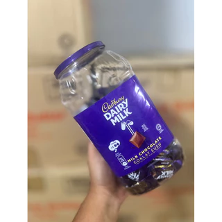 Cadbury Dairy Milk Chocolate ช็อกโกแลตแคดเบอรี่ ขนาด 382 กรัม