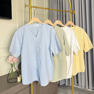 พร้อมส่ง🍑basic V shirt🍑minimal style