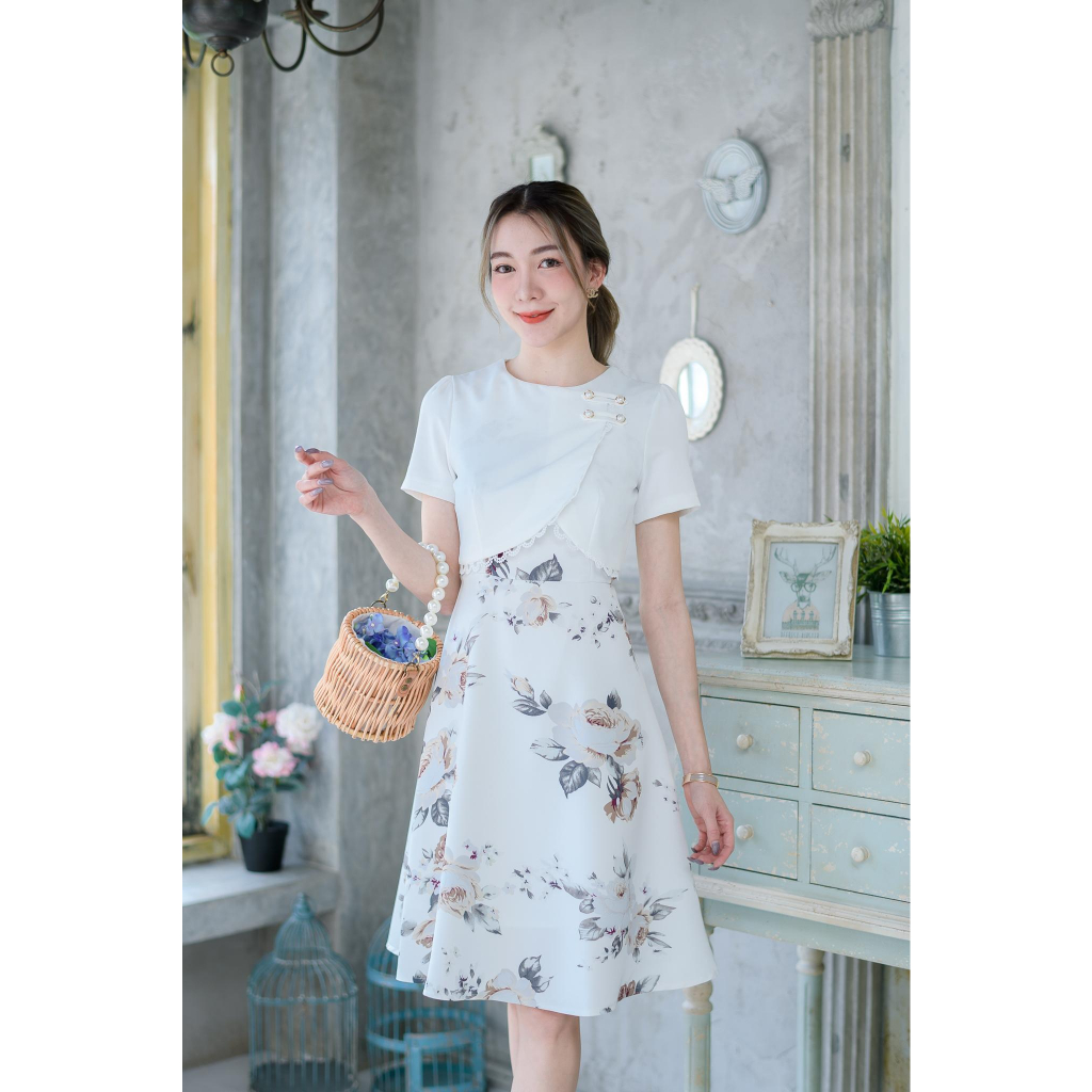 003ชุดเดรสกั๊กแต่งขอบลูกไม้กระโปรงบานลายดอก