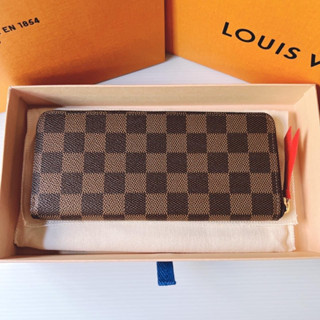 🍀🍀 Louis มีสองสี New Lv Clemence wallet microchip