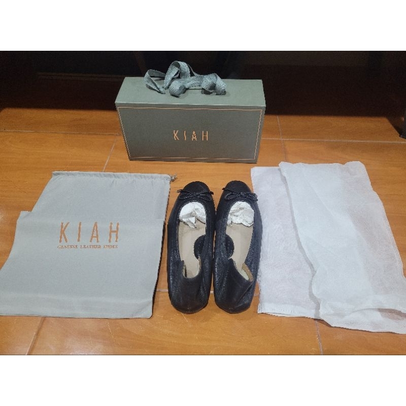 รองเท้าคัชชูสีดำKIAH