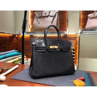 Hermes birkin crocodile niloticus งานคุณภาพ เทียบเท่า authentic เป็นต้นแบบ การวาง pattern และ cutting ใกล้เคียงที่สุด