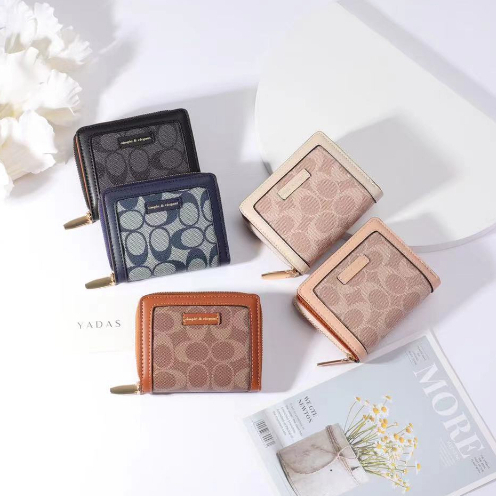 [พร้อมส่งในไทย]กระเป๋าสตางค์ผู้หญิง YADAS กระเป๋าสตางค์ผู้หญิงใบสั้น2พับ ซิปล็อค แฟชั่นD014