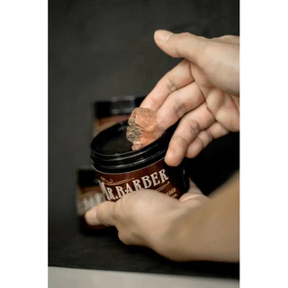 [แถมฟรีหวีพก] โพเมดจัดแต่งทรงผม Mr. Barber Pomade กลิ่นน้ำหอมฟีโรโมน 150กรัม เจลเซ็ตผม Pheromone