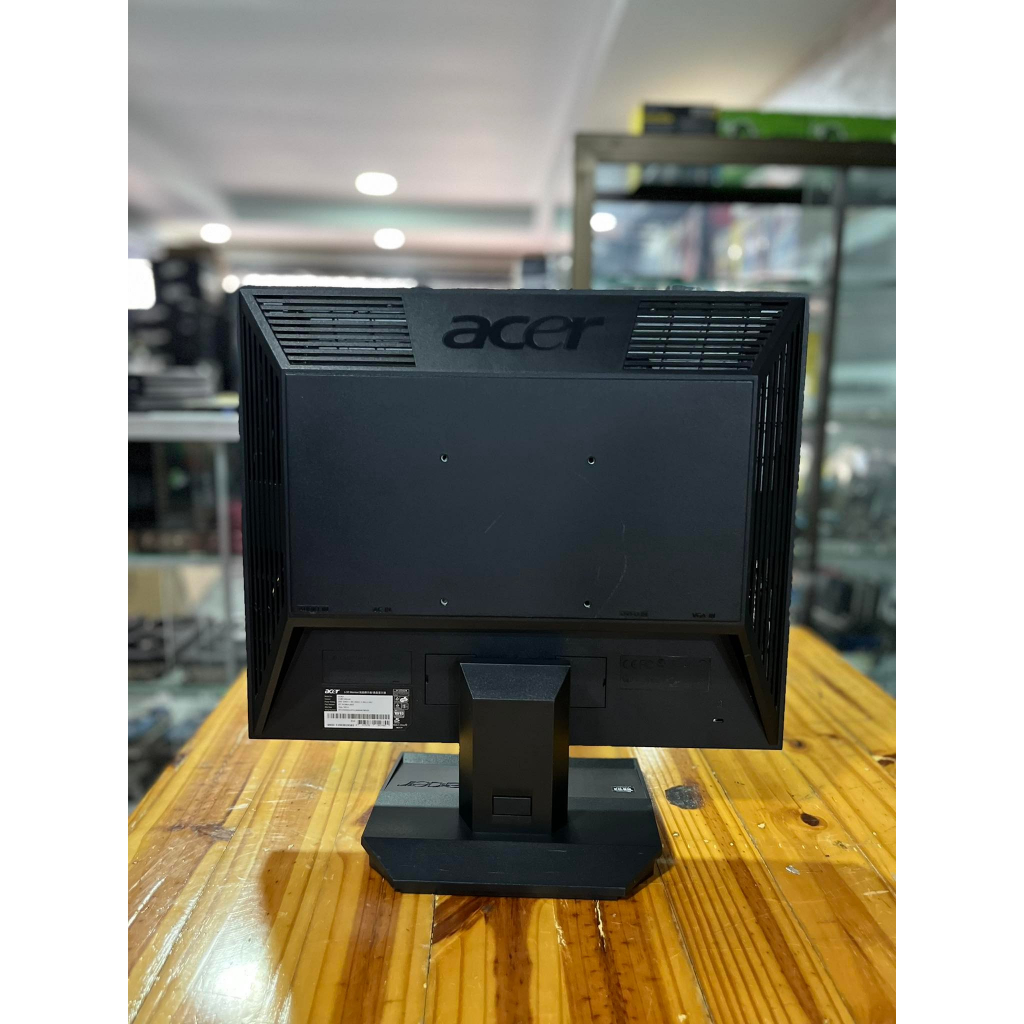 จอคอมพิวเตอร์ ACER สีดำ Black 19 นิ้ว จอ VGA DVI จอสแคว์สภาพดี คอมมือ2 คอมพิวเตอร์มือ2