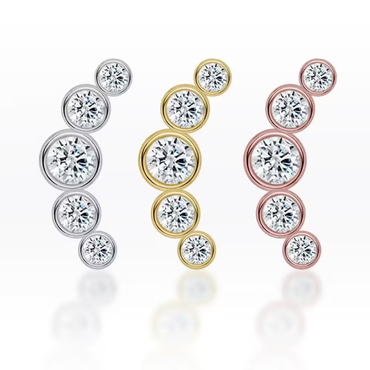 Piercingroom by Jay จิว/ต่างหูสำหรับผิวแพ้ง่าย Five CZ curved แป้นแบน เงินแท้ (ราคาต่อชิ้น)