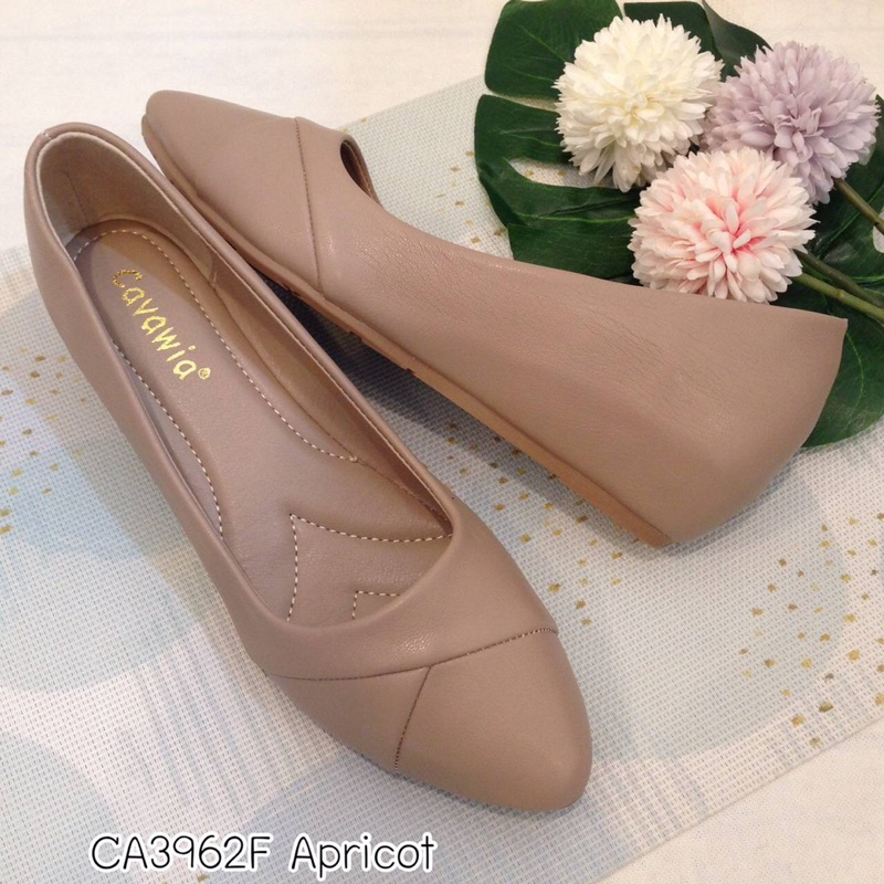 🍰รองเท้าคัดชูทรงเตารีดงานนำเข้าแบรนด์cavawia🍰