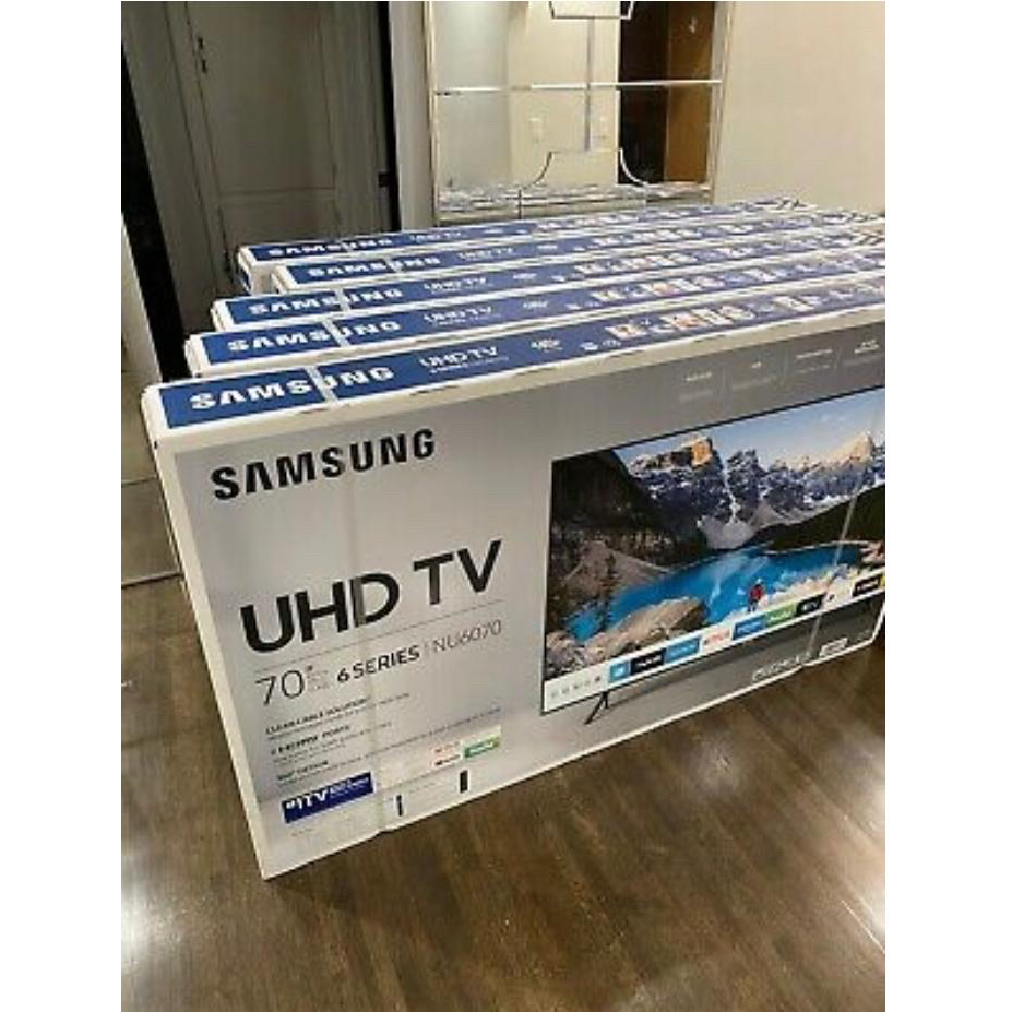 Brand New Samsung smart TV '70'  (Curve, 70 Inch/, UHD 8K, Smart TV