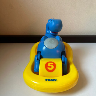 ของเล่นลอยน้ำ tomy มือ 2 สภาพดี ใส่ถ่านวิ่งได้