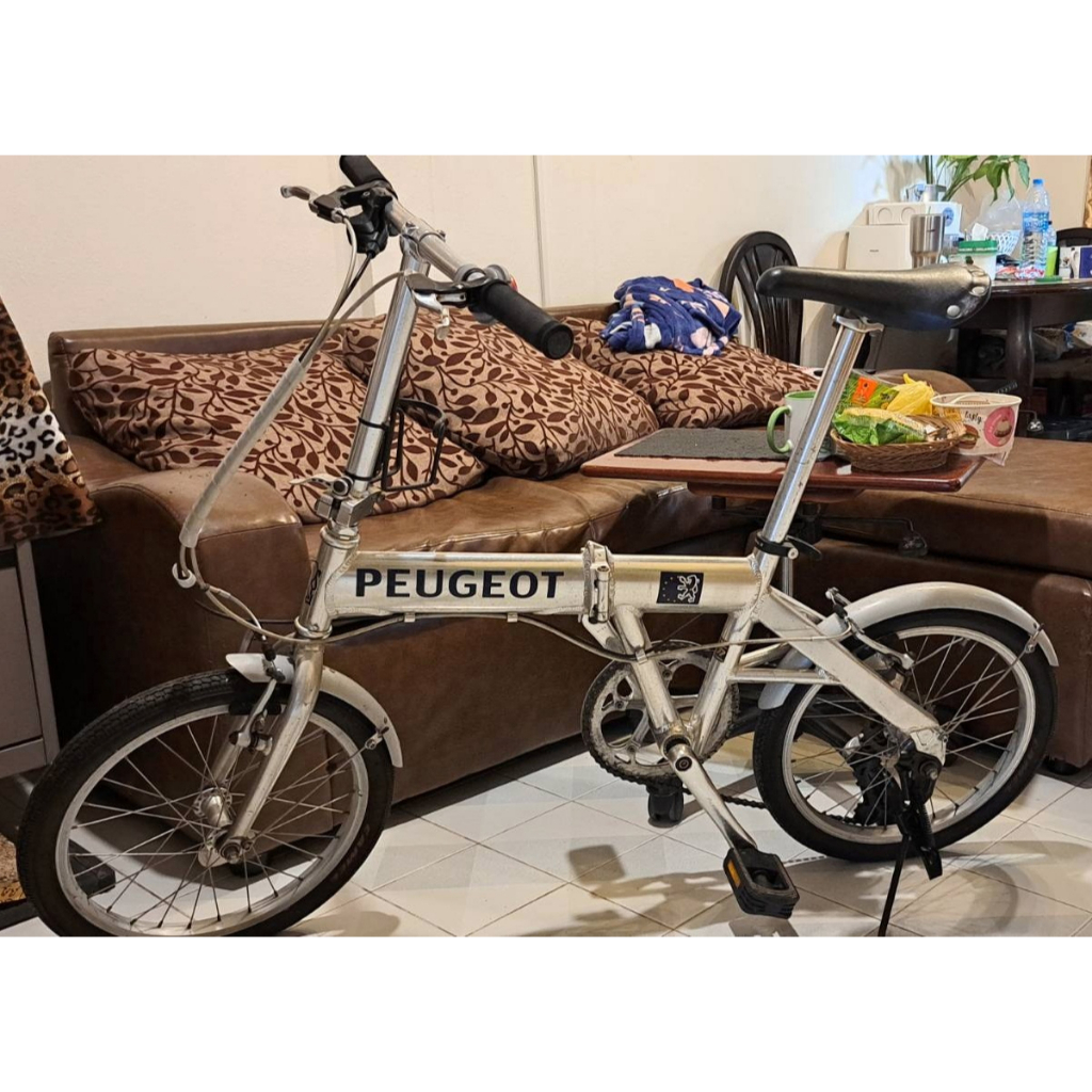 จักรยานพับได้ PEUGEOT (มือสอง) สำหรับผู้ที่อยากมีจักรยานคุณภาพ ไว้ใช้หรือสะสม ตัวถังทำด้วย อะลูมิเนียมแท้ งานนอกนำเข้า(ม