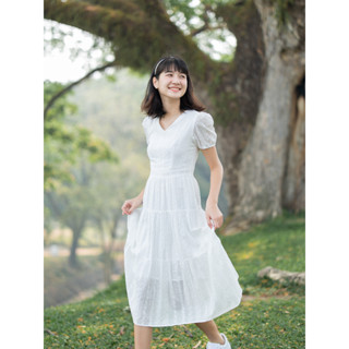 WHITE DRESS : ชุดเดรสสีขาวน่ารักๆ