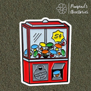 🇹🇭 พร้อมส่ง : เข็มกลัดลายตู้หยอดเหรียญของเล่นสีแดง | Red Toy Vending Machine Enamel Brooch Pin.