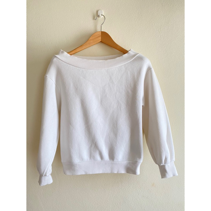 Sweater H&M เสื้อสเวตเตอร์ แขนยาว กันหนาว ของแบรนด์ H&M