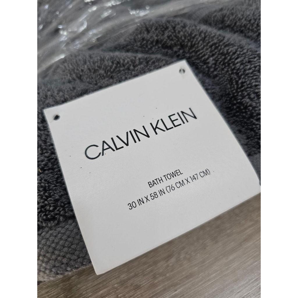 ผ้าเช็ดตัวแบรนด์ Calvin Klien รุ่น Exclusive of Decoration นำเข้าจากญี่ปุ่น ของแท้ล้าน%%