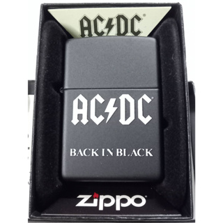 ZIPPO  49015  ACDC  BACK IN  BLACK   สีดำเมทาลิค  ลายแบบสกรีน   ของใหม่ไม่ผ่านการใช้งาน  มาพร้อมกล่องตรงรุ่น ของแท้