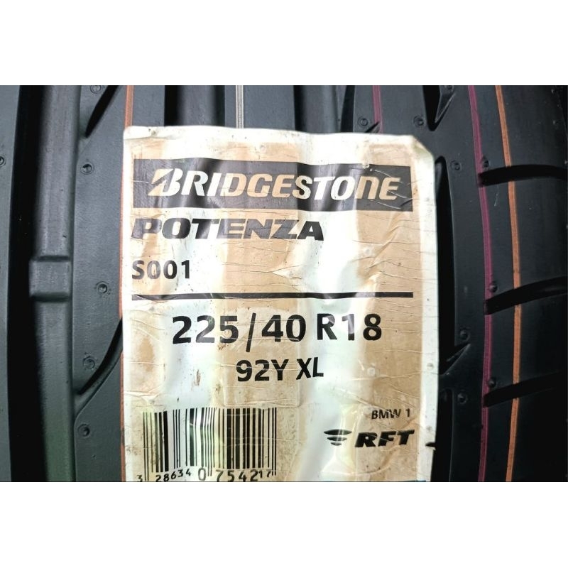 **มี 2 เส้นค่ะ** ยางใหม่ค้างปี 225/40R18 Bridgestone Potenza S001 Runflat  ผลิตปี 2019 (Made in Pola