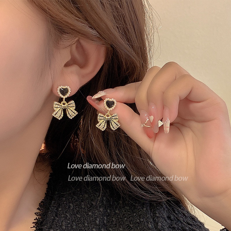 (สินค้าพร้อมส่งจากไทย ) S925 ต่างหูมุกโบว์หูเบาระดับพรีเมี่ยมดีไซน์ทันสมัยทันสมัยดีไซน์สวยงาม