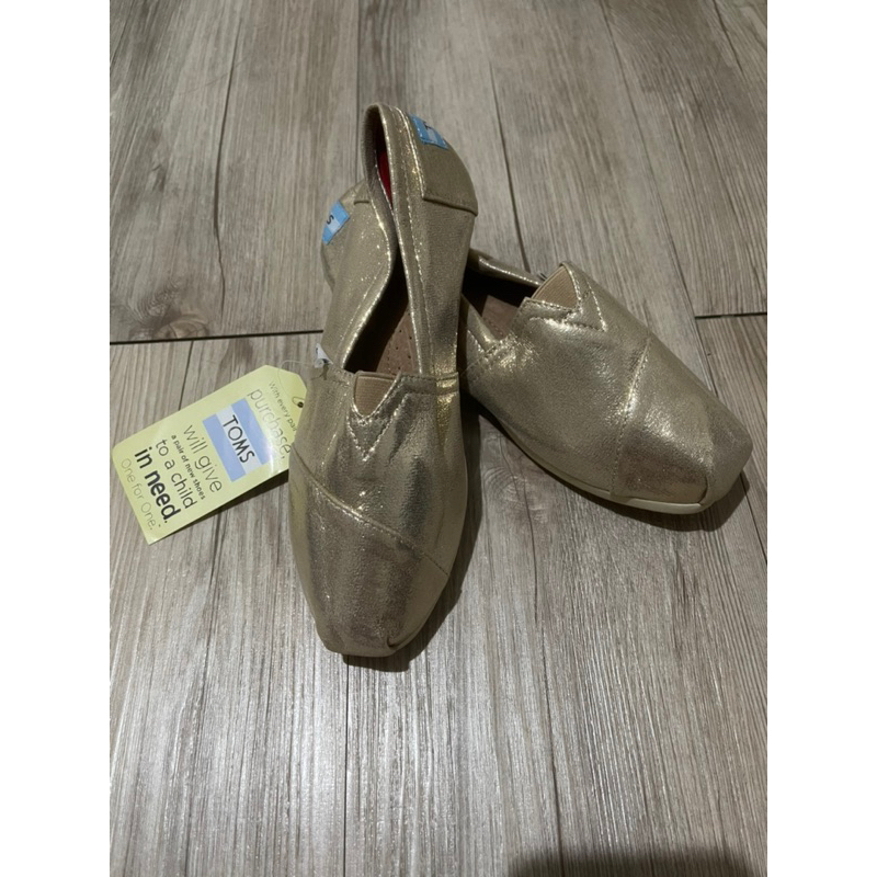 รองเท้าTOMS ผู้หญิง มือ1