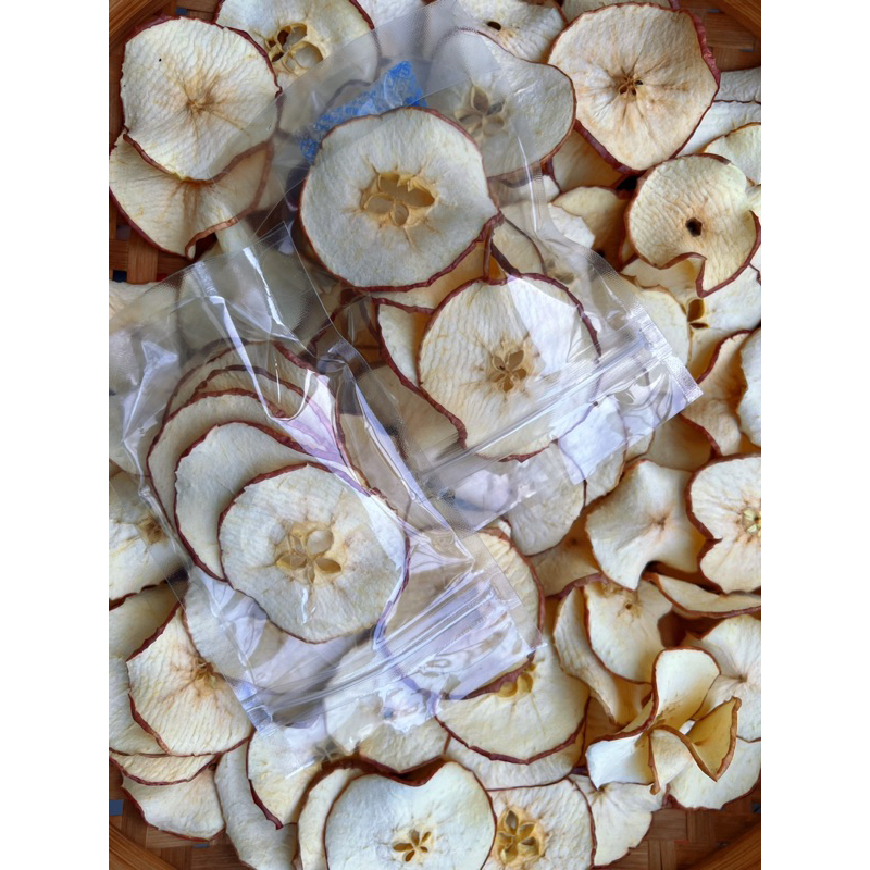 แอปเปิ้ลสไลด์อบแห้ง (Dried Apple แพค60ชิ้น) ใช้ตกแต่งอาหาร เครื่องดื่ม ไม่มีส่วนผสมของน้ำตาล