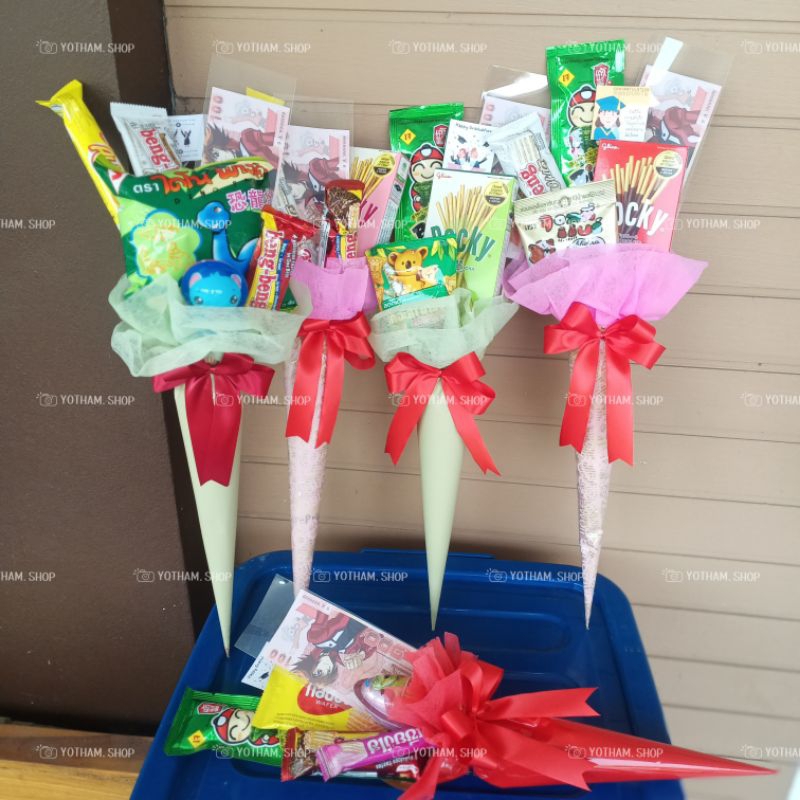 ช่อขนม🍫🍭🍪ทรงกรวยสูง น่ารัก จับถนัดมือ > มอบให้กันได้ในทุกโอกาส > แถมฟรี....💷💵ซองใส่ธนบัตร