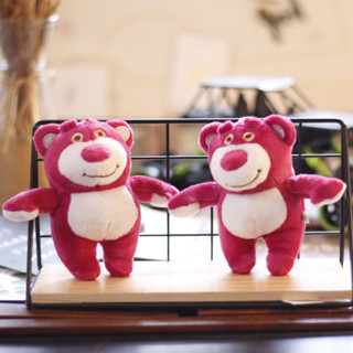 จี้ตุ๊กตาหมีน่ารัก อุปกรณ์เสริม  lotso พวงกุญแจ สําหรับห้อยกระเป๋าเป้