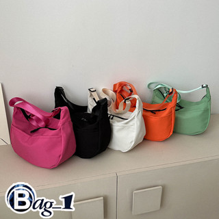 bag(BAG1855) กระเป๋าผ้าไนล่อนสะพายข้าง ข้างหน้ามี2ช่องใส่ของ มี 3 สี