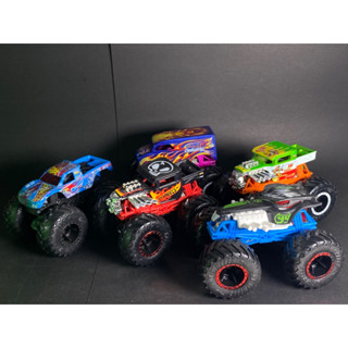 Hot Wheels Monster Truck บิ๊กฟุต ล้อยาง  ขนาด 1/64 รถนอกแพ็ค สภาพดี (13)