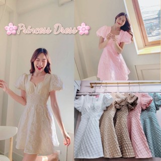 👗🦋เดรสสั้นมินิมอลรุ่นเจ้าหญิงรุ่นนี้คือสวยไม่ไหว ดีเทล อกทรงหัวใจ อกเสริมฟองน้ำ แขนบอลลูน ยกสวยลูกคุณสุดๆ เลยค๊า👗🦋