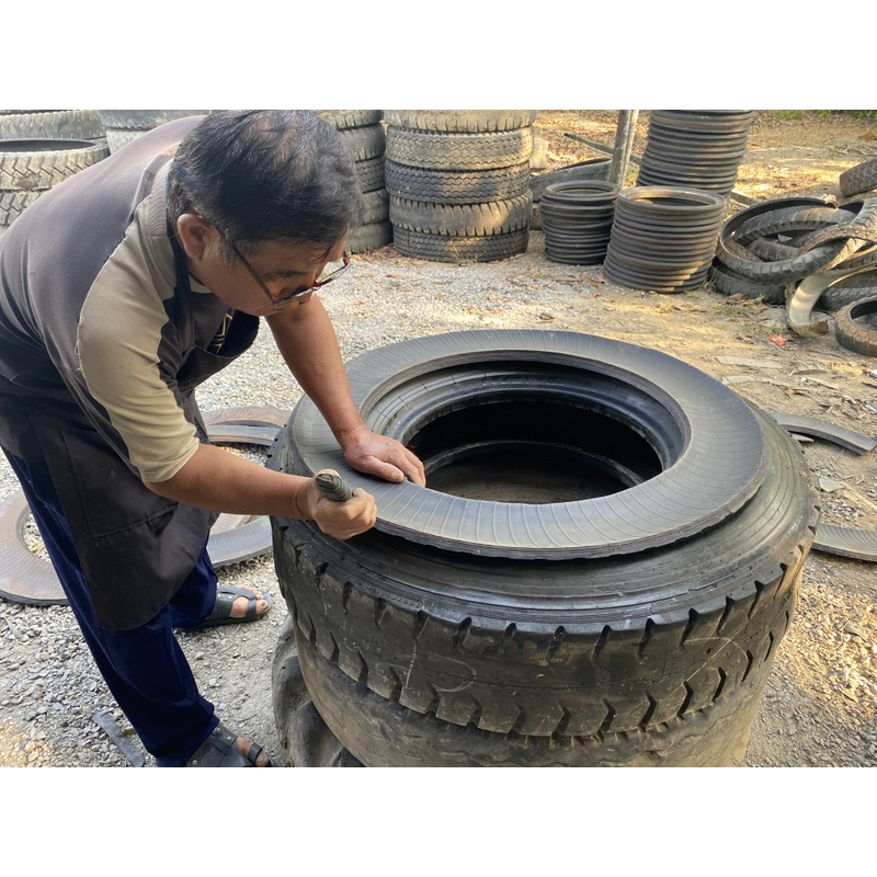 รองเท้ายางรถยนต์แท้ สินค้าโอทอป(สิงห์ดำ) - รูปที่ 3