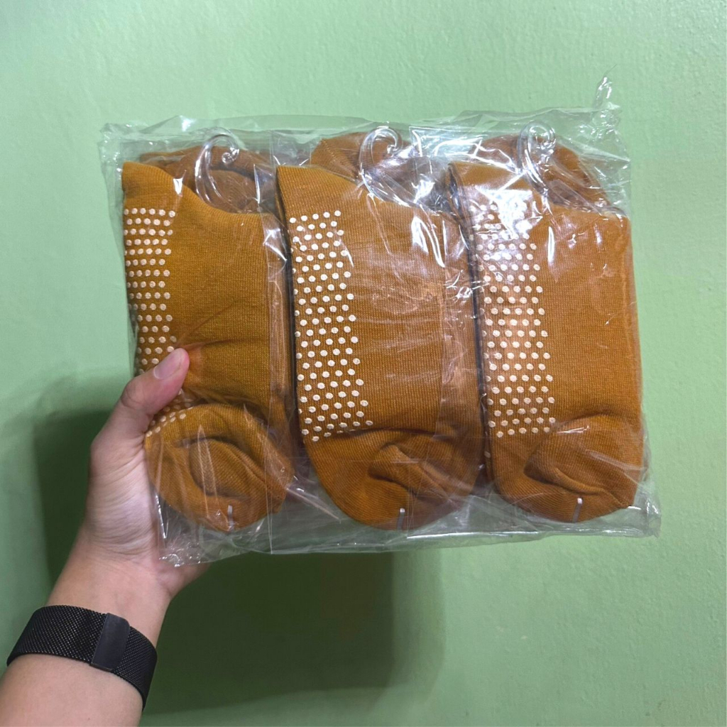 (พร้อมส่ง)ถุงเท้ากันลื่นข้อยาว ถวายพระได้ (G5FM)