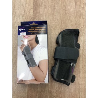 Tynor wrist splint ambidextrous ซัพพอร์ตพยุงข้อมือ มีแกนเสริม แปะตีนตุ๊กแก สามารถปรับความกระชับได้ตามต้องการ