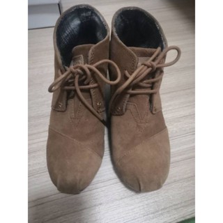 รองเท้าบูท​ Toms Brown Suede Desert Wedge Heel Ankle Booties