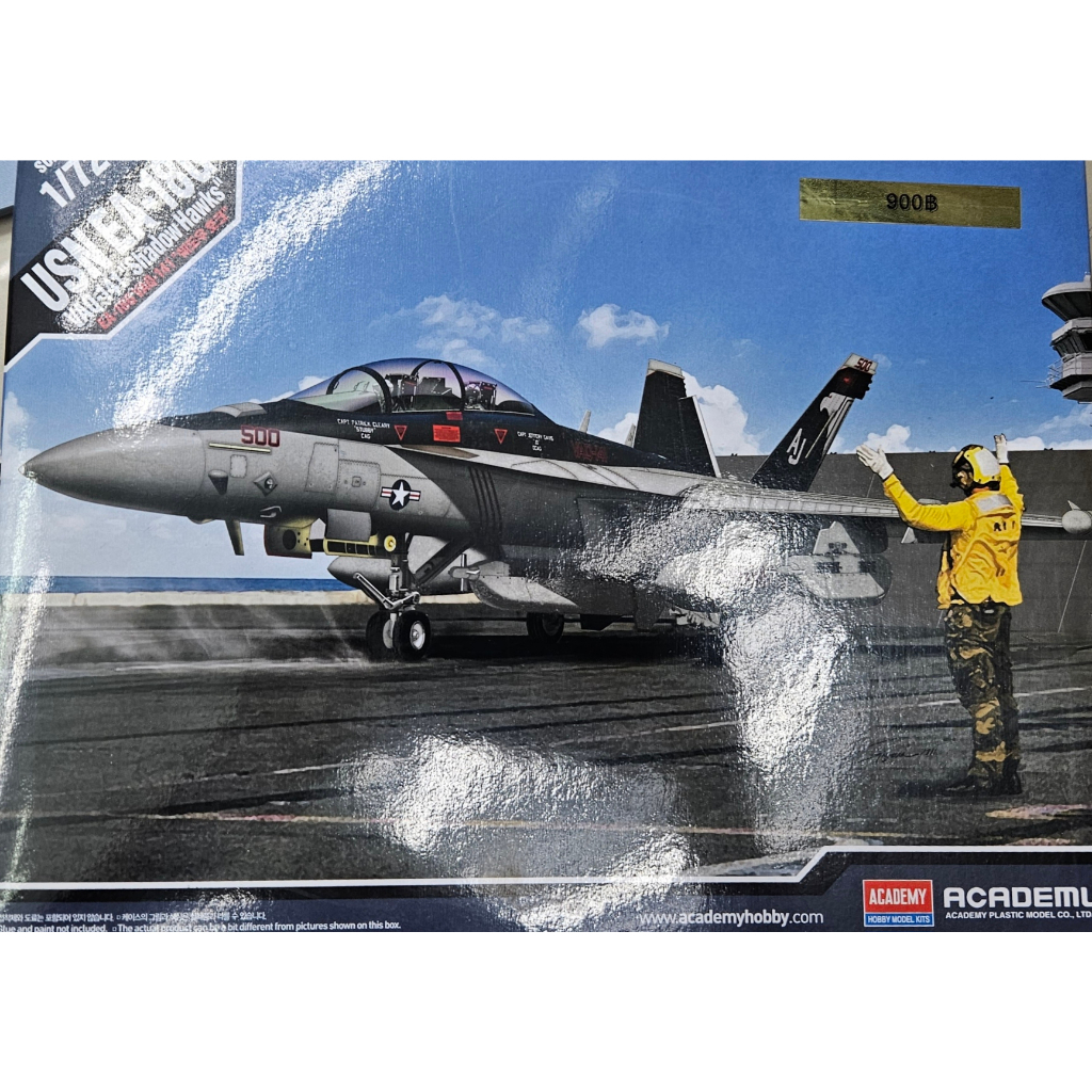 USN EA-18G 1/72 academy