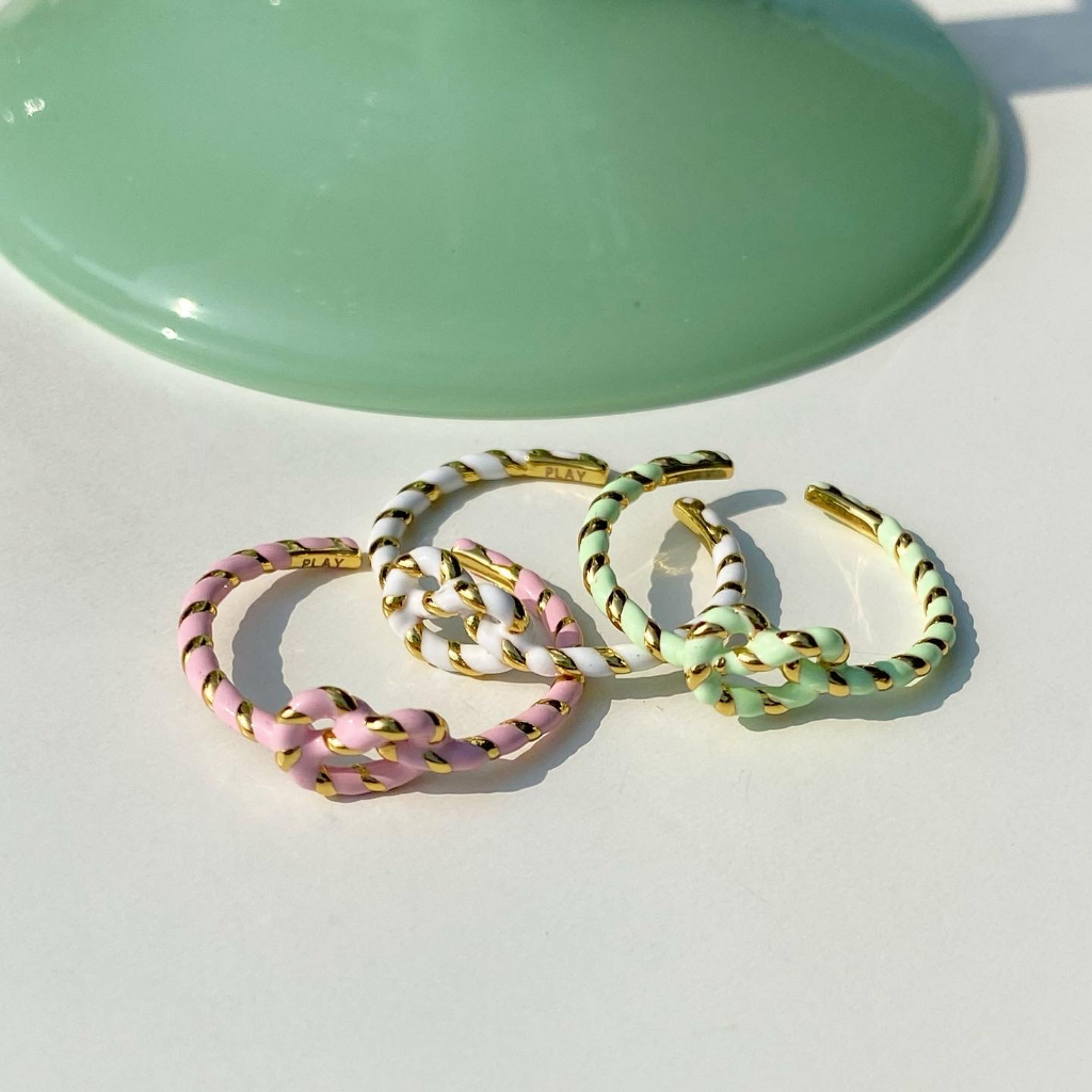 play.palette - PLAY Pretzel candy ring