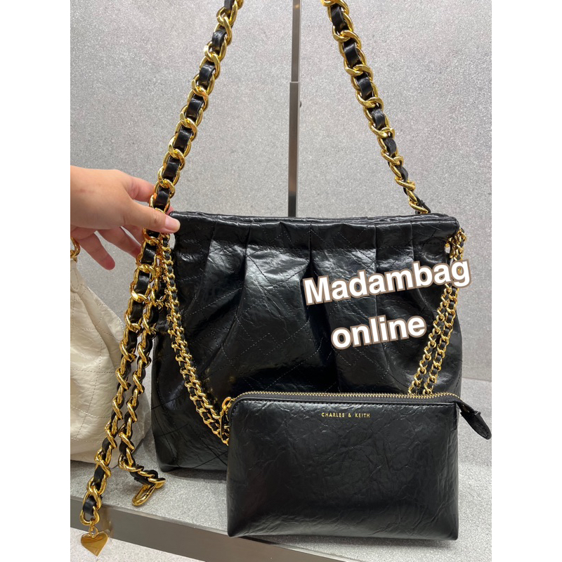 CHARLES & KEITH Duo Double Chain Bag ใบเล็ก /ใบใหญ่ กระเป๋าสะพายไหล่