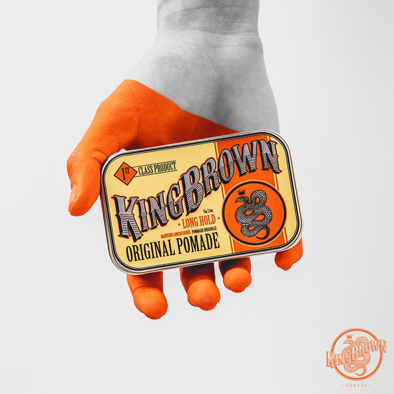 (มีของแถม!!!) King Brown Original Pomade – Oil Based Hold | กลิ่นวนิลลาสูตรพรีเมียม จากออสเตรเลีย 71g
