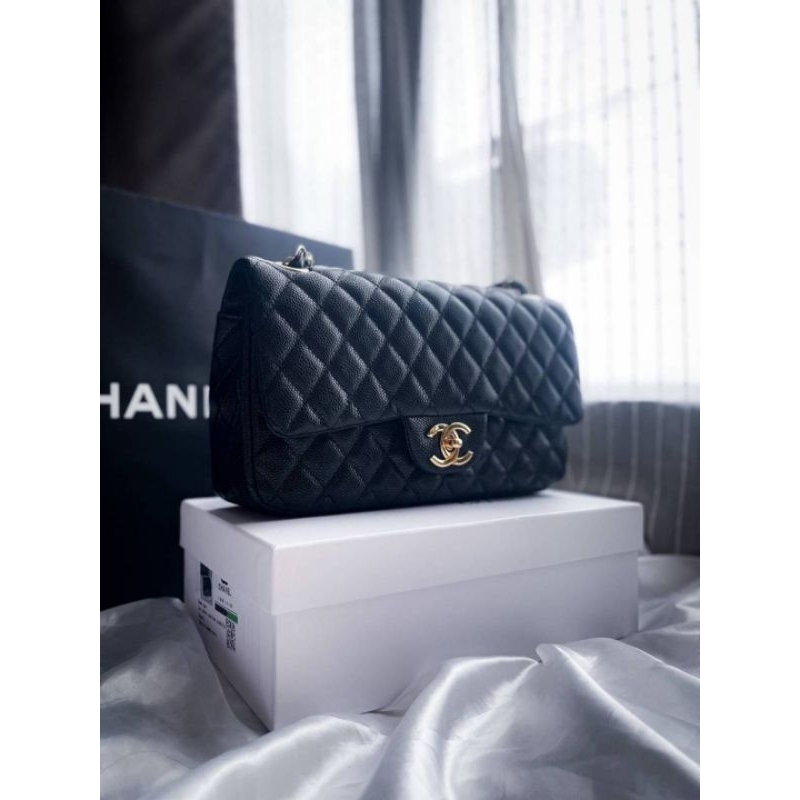 กระเป๋า​ Chanel Classic