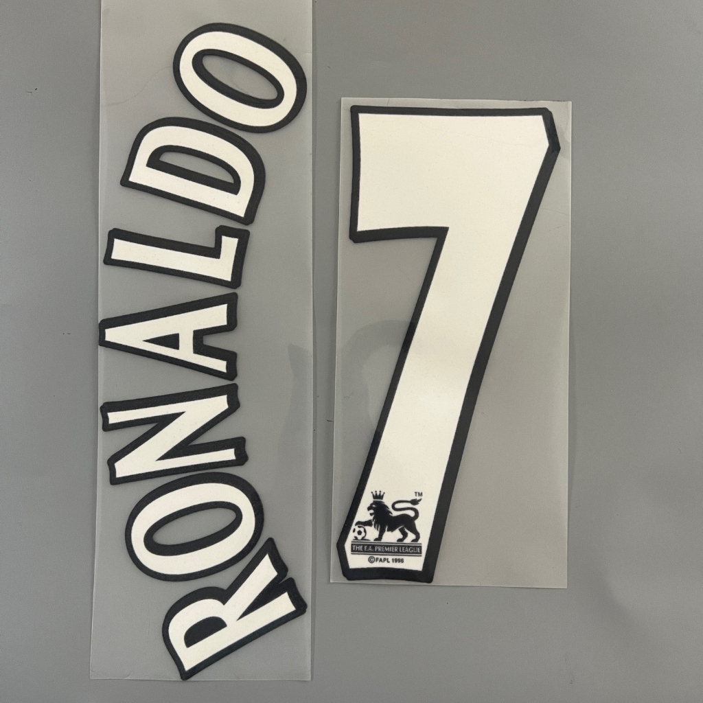เบอร์ชื่อ ติดเสื้อฟุตบอล ย้อนยุค พรีเมียร์ลีค 7 RONALDO สีขาว 2002-03 แบบกัมมะหยี่ ติดเสื้อ แมนยู Manchester United