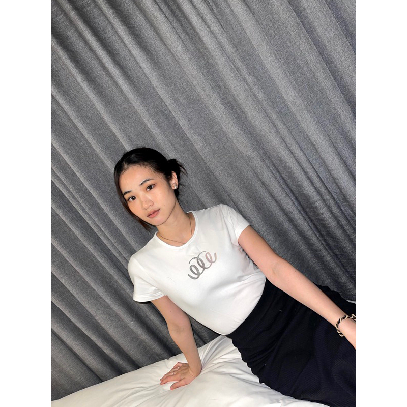 QUERA  l  Logo Lady Tee  l  โลโกเลดี้ที
