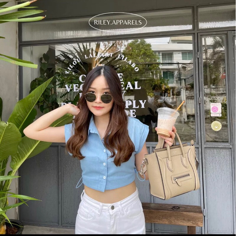 ส่งต่อเสื้อ Riley Apparel Jeans Shirt