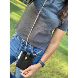 พร้อมส่ง กระเป๋าสีดำหนังแท้ทั้งใบ อะไหล่ทองรมดำนิดๆCOACH 93979 TURNLOCK CHAIN PHONE CROSSBODY